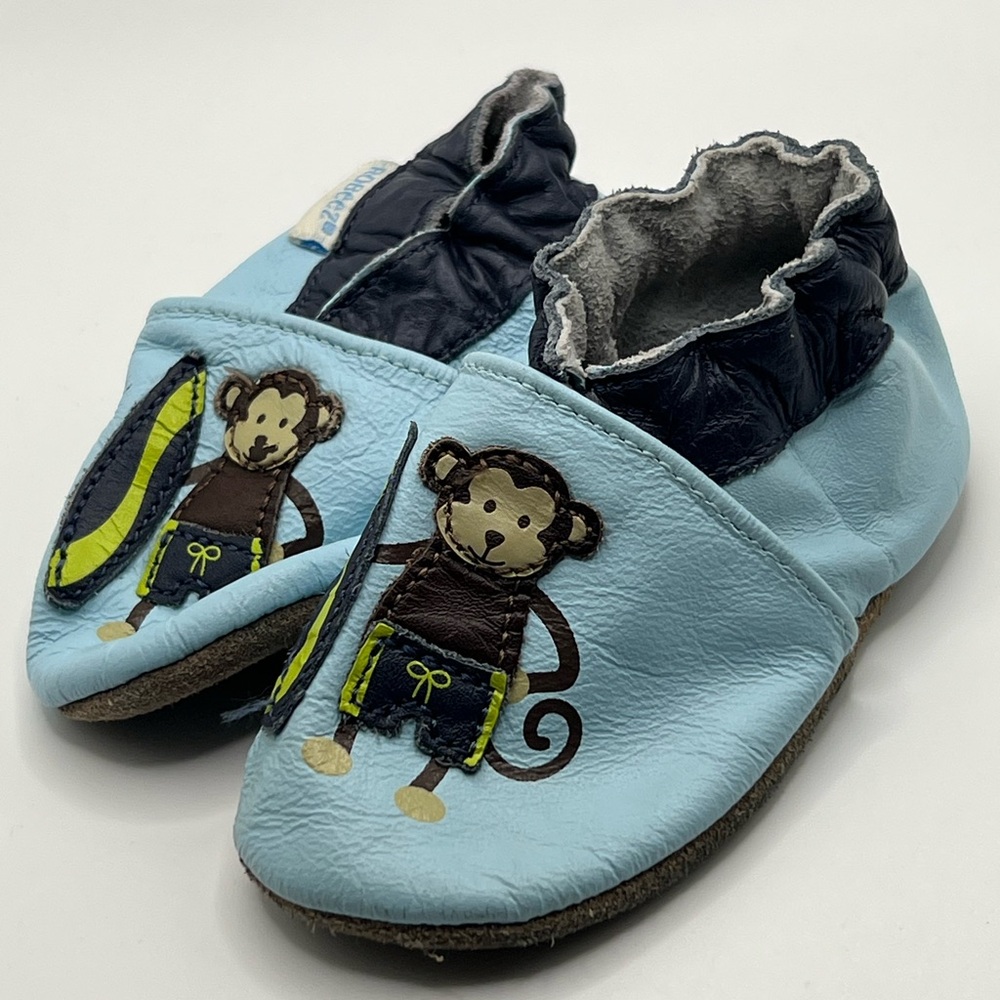 Vintage Robeez Navy and Light Blue Baby Slippers